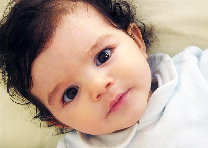 Un Adorable Bebe | Magikus.com